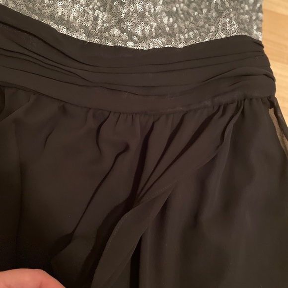 Express Semi-Formal/Cocktail dress Size 6 - Picture 5 of 9